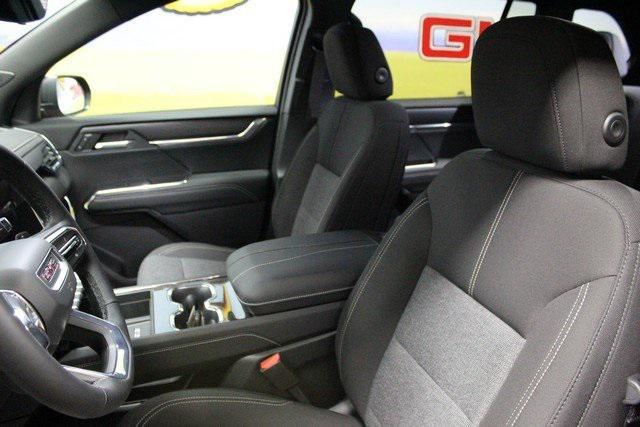 new 2026 GMC Acadia car, priced at $45,061