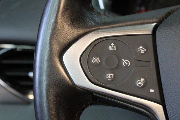 used 2021 Chevrolet Traverse car, priced at $31,900