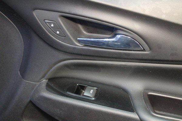 used 2022 Chevrolet Equinox car, priced at $24,500