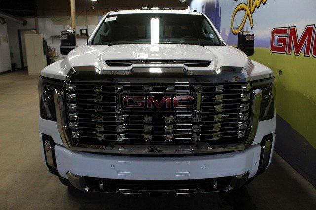 new 2025 GMC Sierra 3500 car, priced at $81,558