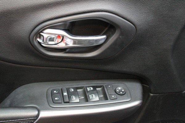 used 2019 Jeep Cherokee car, priced at $18,800