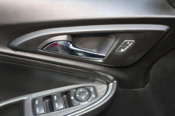 used 2018 Chevrolet Malibu car, priced at $16,900