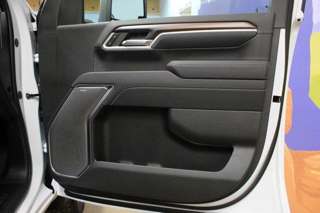 new 2025 GMC Sierra 2500 car, priced at $81,045