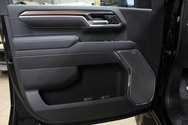 new 2025 GMC Sierra 2500 car, priced at $79,219