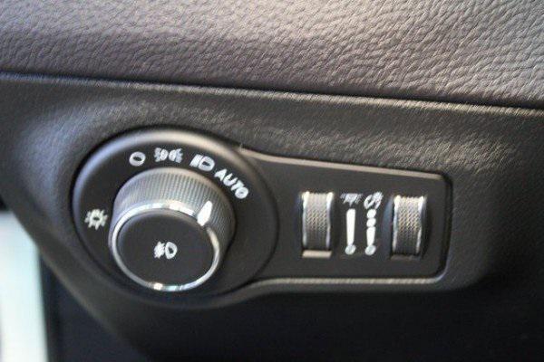 used 2021 Jeep Compass car, priced at $22,900
