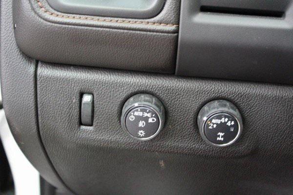 used 2022 GMC Canyon car, priced at $33,400