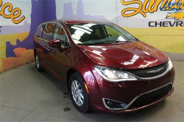 used 2020 Chrysler Pacifica car, priced at $18,500