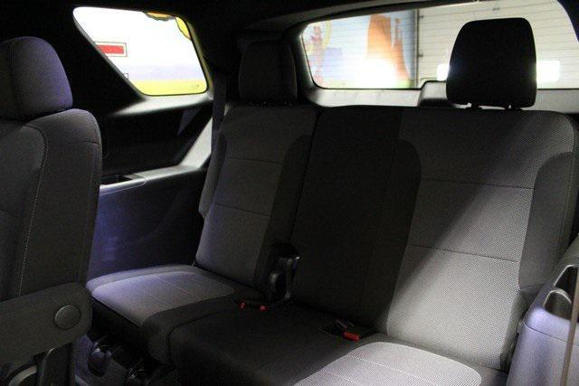 used 2023 Chevrolet Traverse car, priced at $29,900