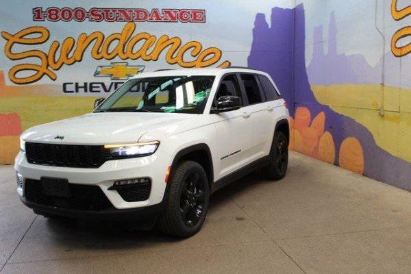 used 2023 Jeep Grand Cherokee car, priced at $28,900