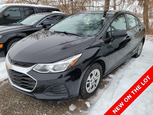 used 2019 Chevrolet Cruze car, priced at $9,900