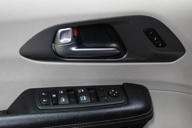 used 2023 Chrysler Pacifica car, priced at $24,900