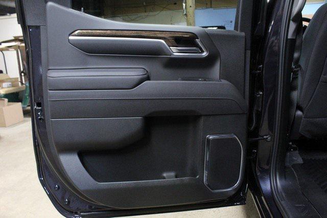 new 2025 GMC Sierra 1500 car, priced at $52,713