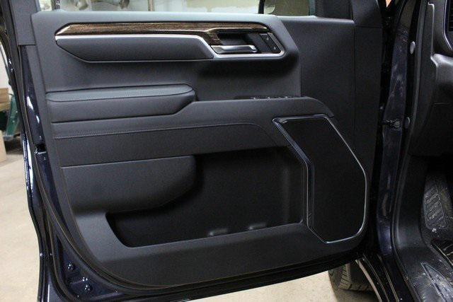 new 2025 GMC Sierra 1500 car, priced at $52,713