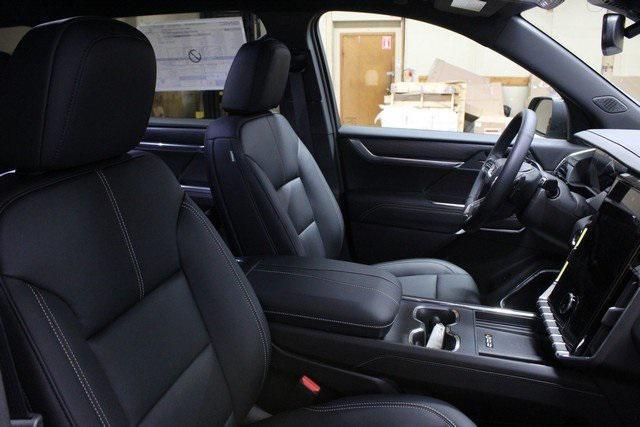 new 2025 GMC Acadia car, priced at $44,625