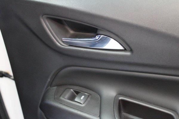 used 2022 Chevrolet Equinox car, priced at $21,400