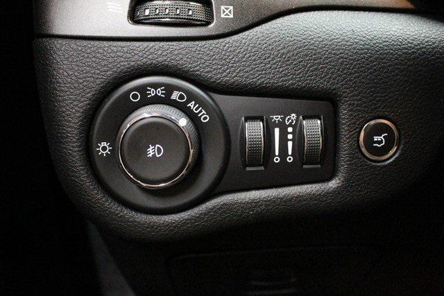 used 2019 Jeep Cherokee car, priced at $21,900