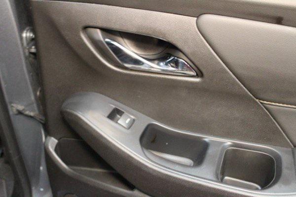 used 2021 Chevrolet Traverse car, priced at $32,500