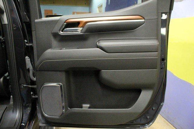 used 2022 GMC Sierra 1500 car, priced at $48,900
