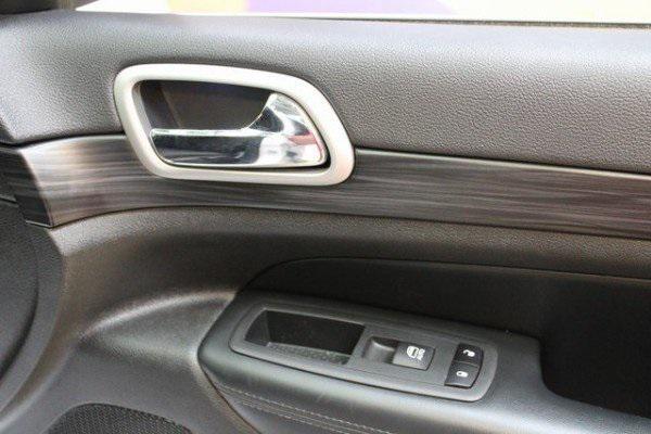 used 2020 Jeep Grand Cherokee car, priced at $23,900