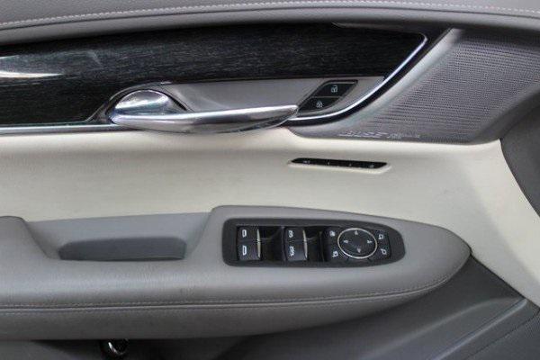 used 2021 Cadillac XT6 car, priced at $35,900