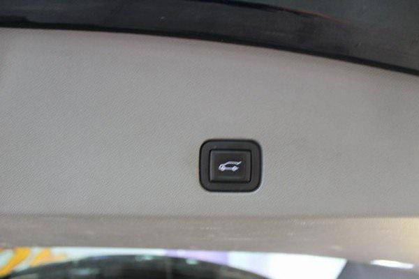 used 2021 Cadillac XT6 car, priced at $35,900