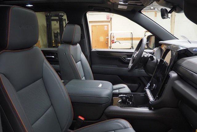new 2025 GMC Yukon car, priced at $77,213