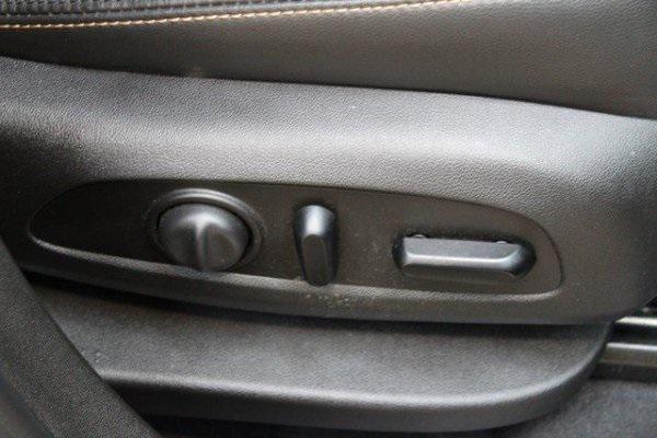 used 2021 Chevrolet Equinox car, priced at $23,700