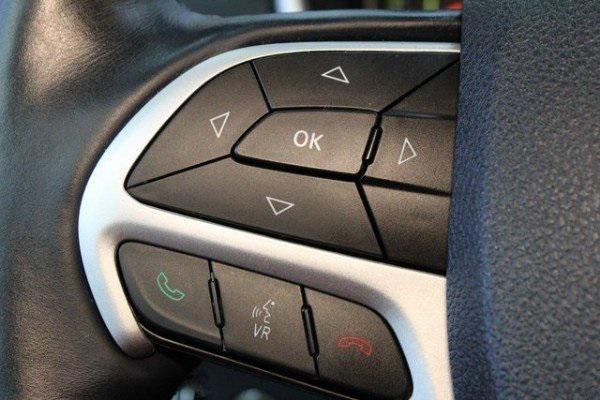 used 2015 Jeep Cherokee car, priced at $15,900