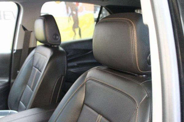 used 2022 Chevrolet Equinox car, priced at $23,900