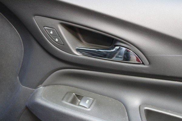 used 2023 Chevrolet Equinox car, priced at $21,900