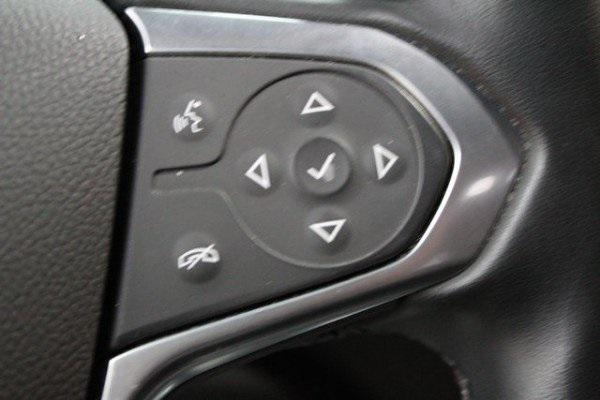 used 2023 Chevrolet Traverse car, priced at $34,900