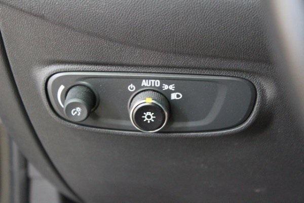used 2022 Chevrolet Equinox car, priced at $21,900