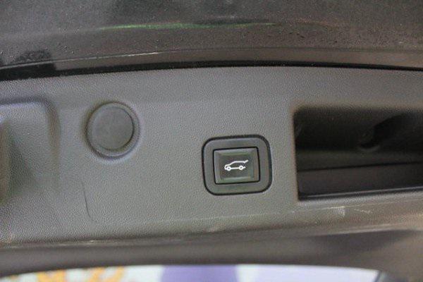 used 2022 Chevrolet Equinox car, priced at $21,900