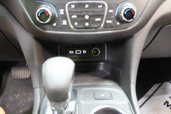 used 2022 Chevrolet Equinox car, priced at $21,900