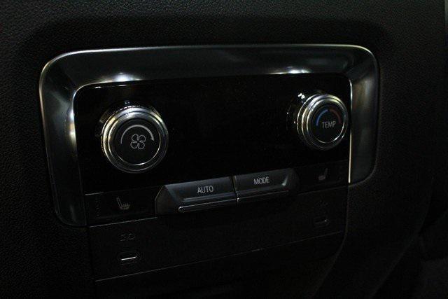 new 2025 GMC Yukon XL car, priced at $73,176