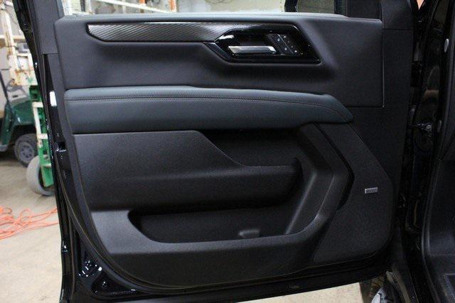 new 2025 GMC Yukon XL car, priced at $73,176