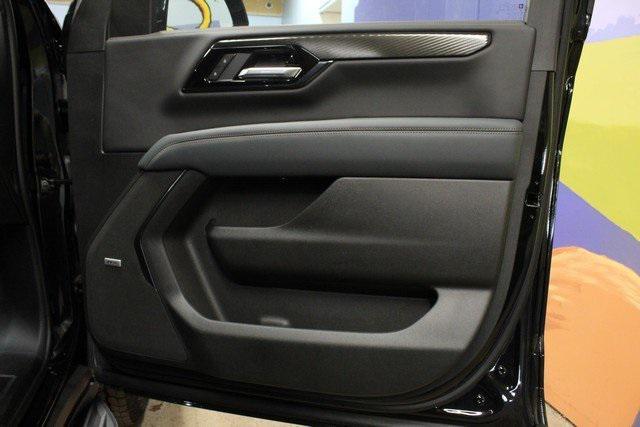 new 2025 GMC Yukon XL car, priced at $73,176