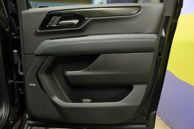 new 2025 GMC Yukon XL car, priced at $73,176