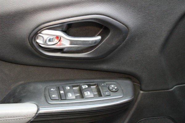 used 2014 Jeep Cherokee car, priced at $15,900