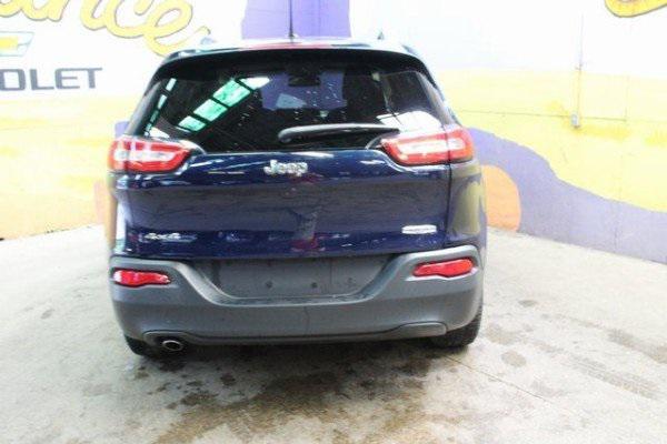 used 2014 Jeep Cherokee car, priced at $15,900
