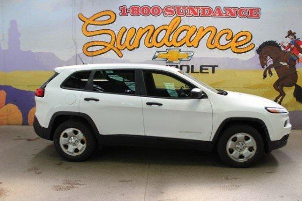 used 2016 Jeep Cherokee car, priced at $13,900