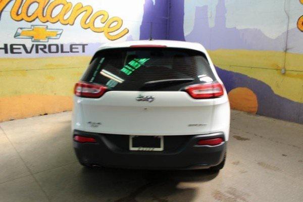 used 2016 Jeep Cherokee car, priced at $13,900