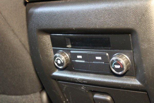 used 2021 Chevrolet Traverse car, priced at $18,900