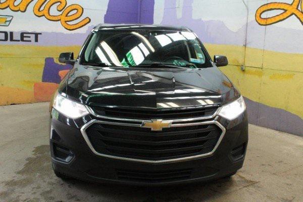 used 2021 Chevrolet Traverse car, priced at $18,900