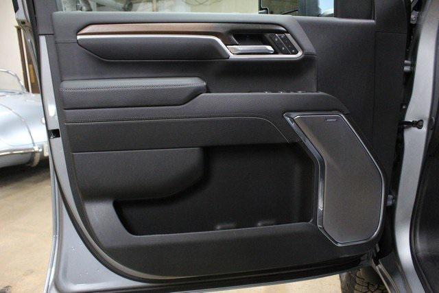 new 2025 GMC Sierra 2500 car, priced at $81,023