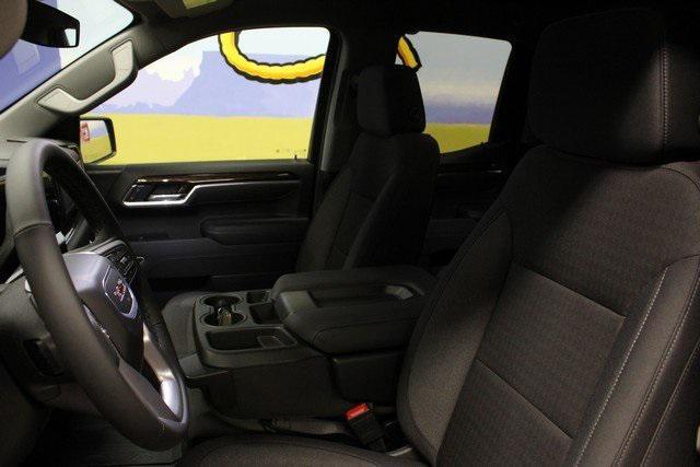 new 2025 GMC Sierra 1500 car, priced at $51,602