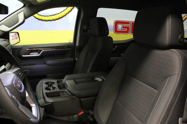 new 2025 GMC Sierra 1500 car, priced at $52,784