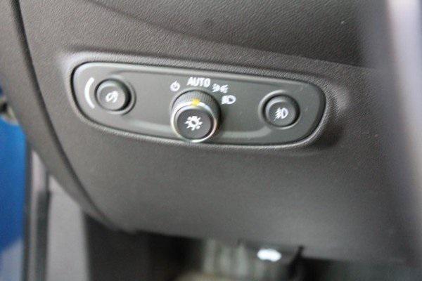 used 2020 Chevrolet Equinox car, priced at $19,900