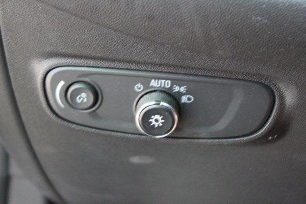 used 2022 Chevrolet Equinox car, priced at $21,500