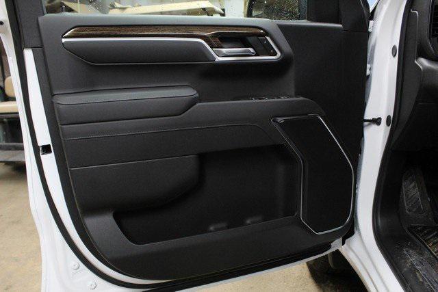new 2025 GMC Sierra 1500 car, priced at $50,208